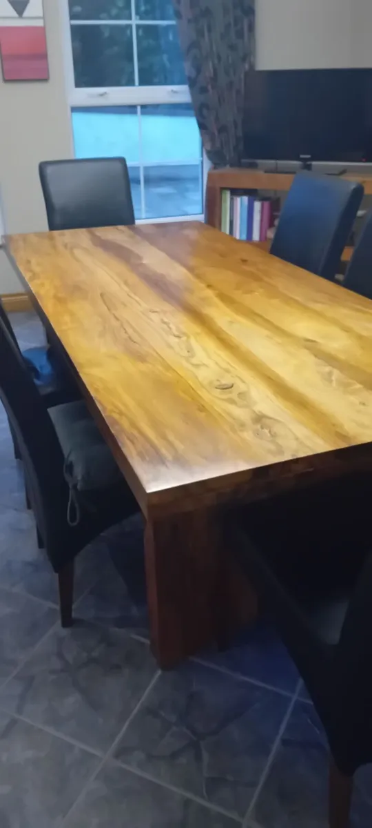 Dining table and chairs - Image 4