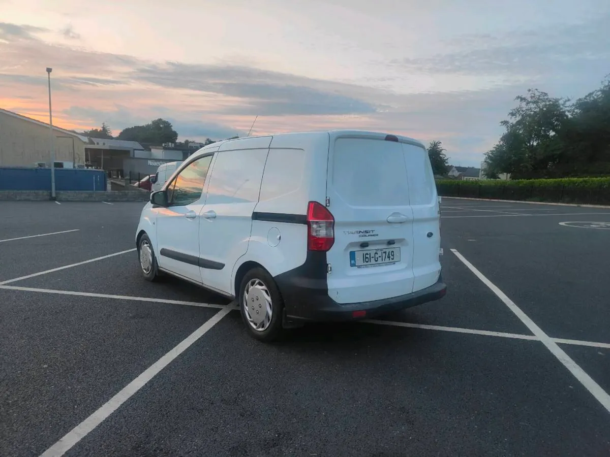 Ford transit courier - Image 3
