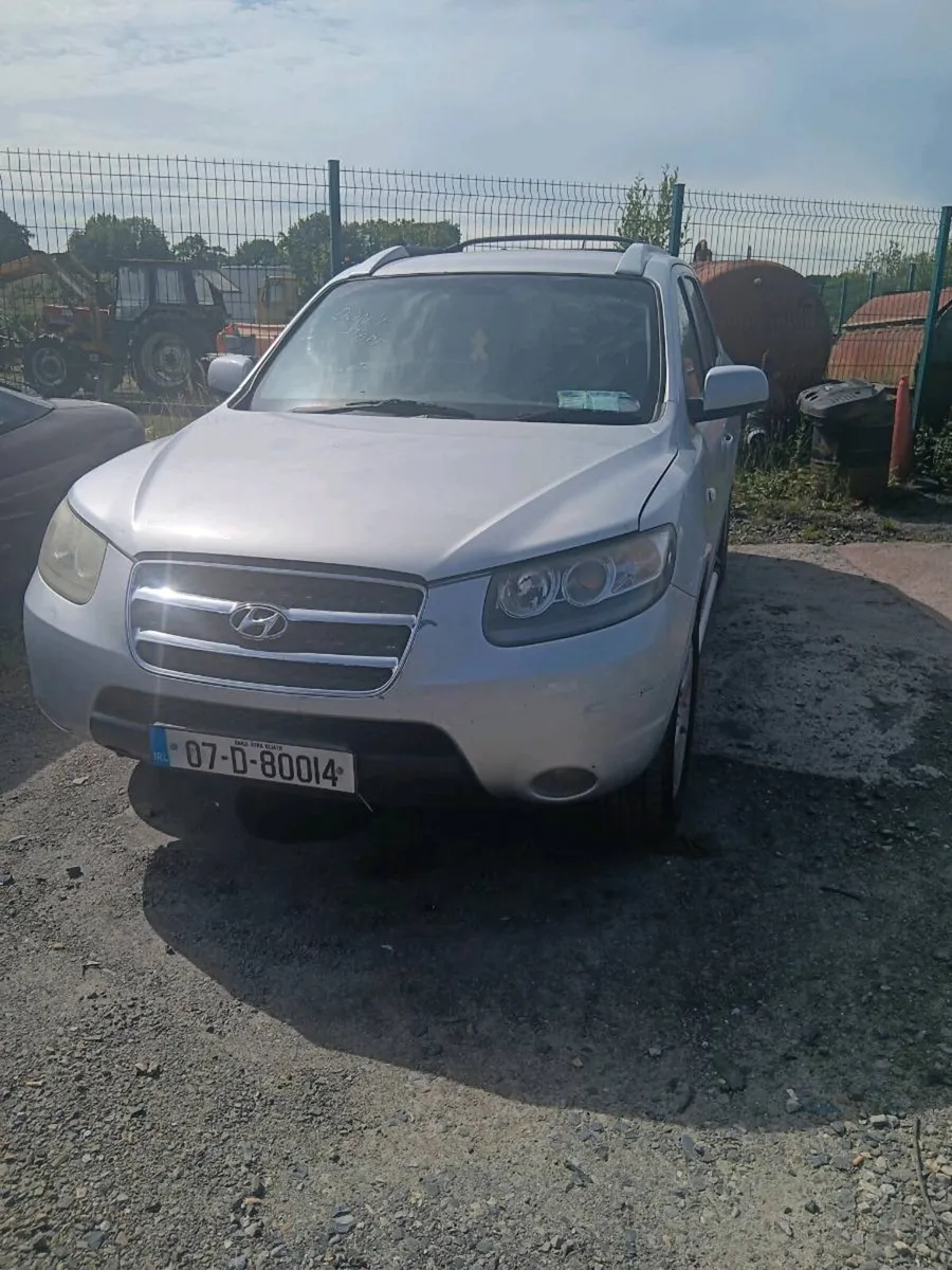 Hyundai santa fe 7 seater Automatic - Image 2