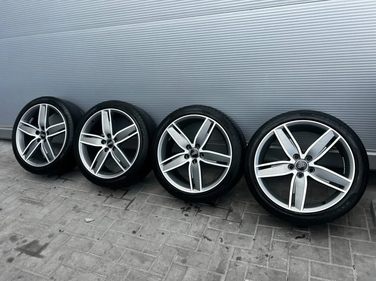Genuine Audi OEM 19 Alloy Wheels with Tyres -5x112 - Image 1