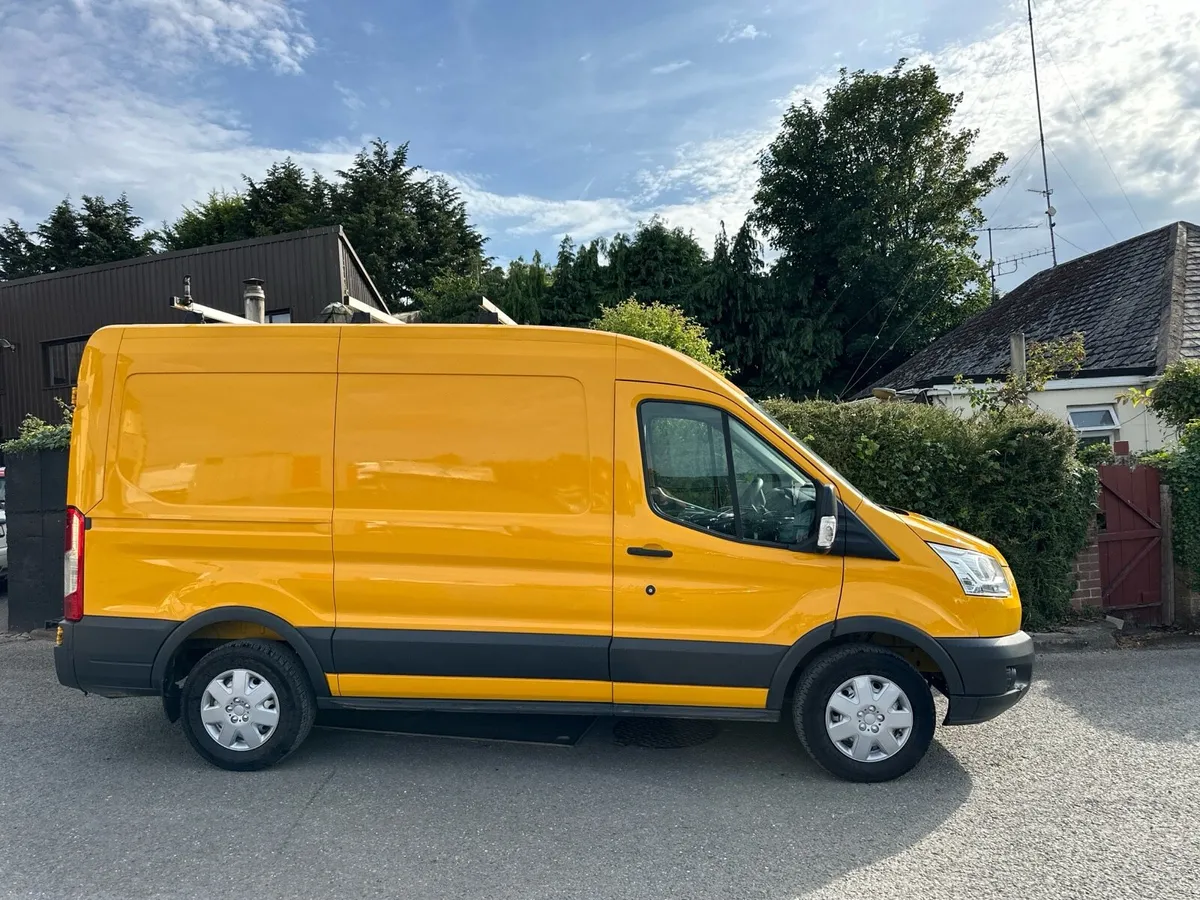 2015 Ford Transit MWB 125PS All-Wheel-Drive - Image 3