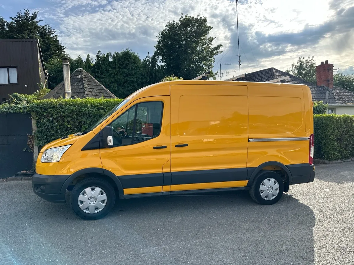 2015 Ford Transit MWB 125PS All-Wheel-Drive - Image 4
