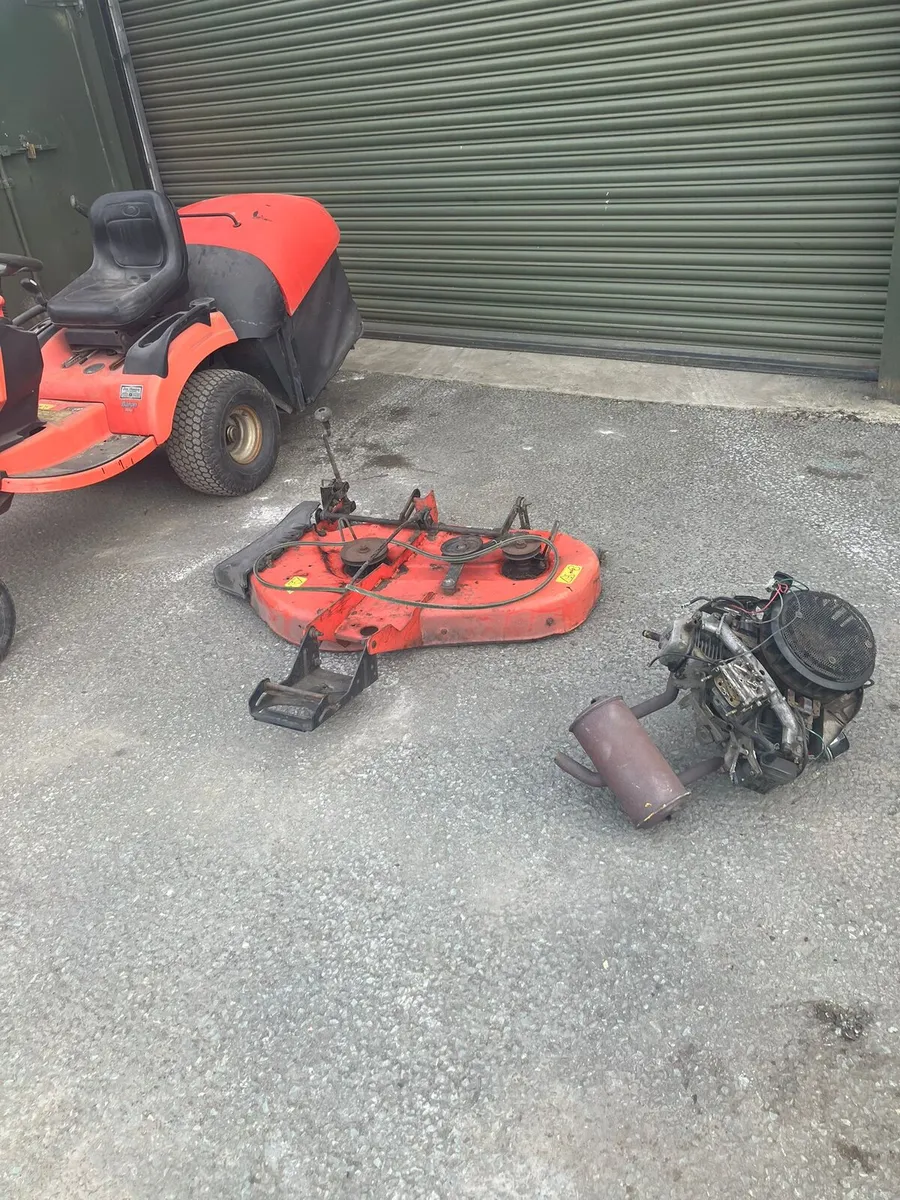Simplicity ride on lawn mower, non running - Image 2