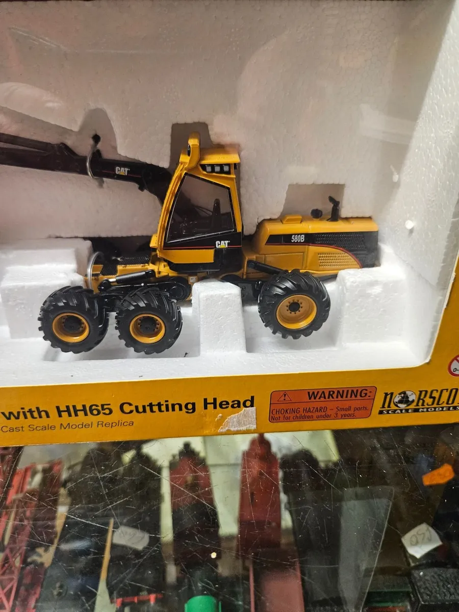 Corgi Norscot Forestry Log Harvester - Image 2