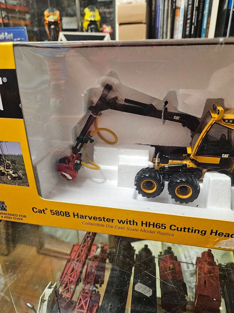 Corgi Norscot Forestry Log Harvester - Image 4