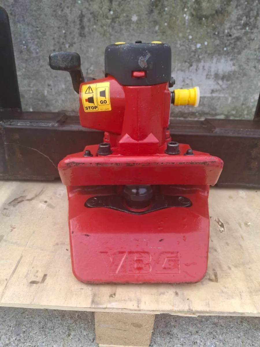 VBG Hitch - Image 1