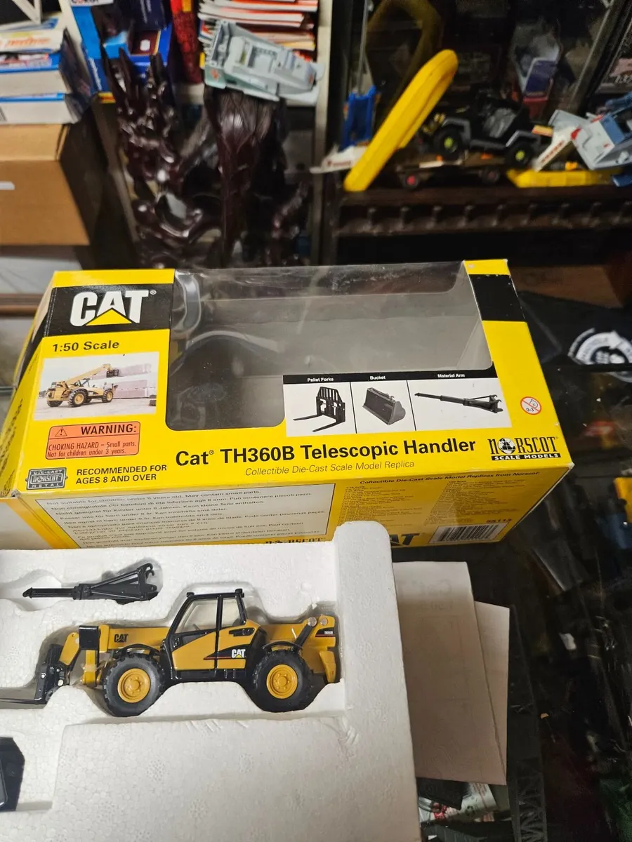Corgi Norscot Caterpillar Loader Teleporter - Image 2