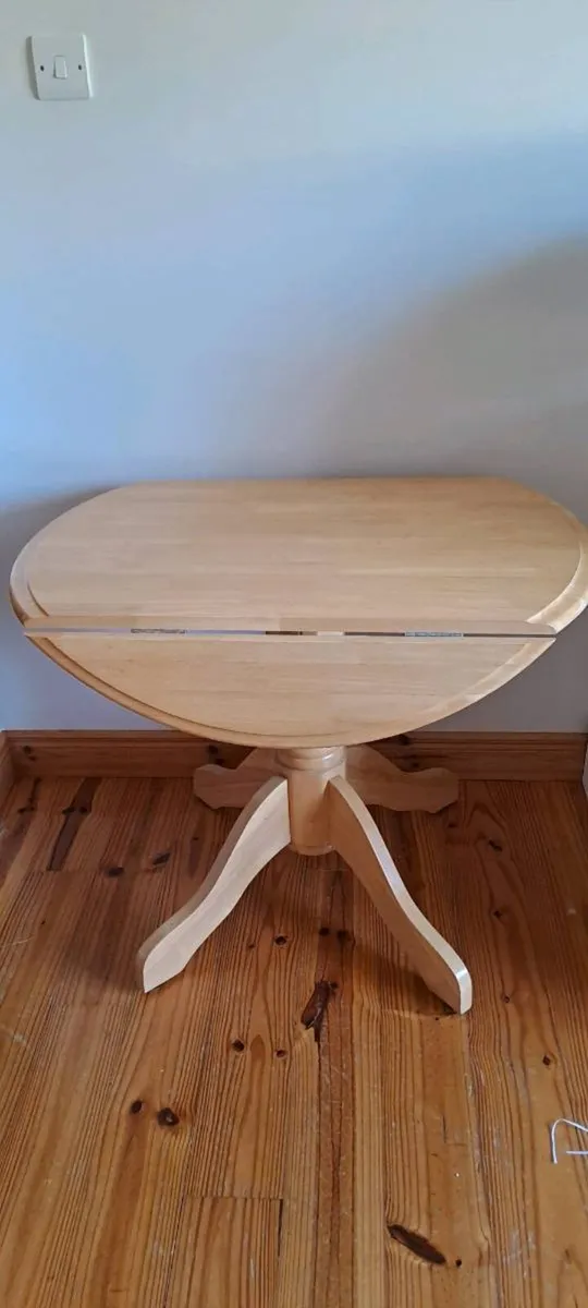 Kitchen round table - Image 2