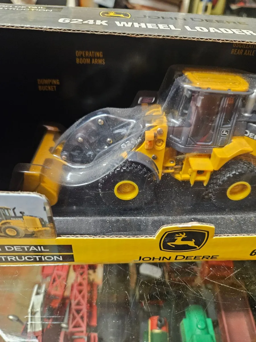 Corgi ERTL John Deere Loader - Image 3