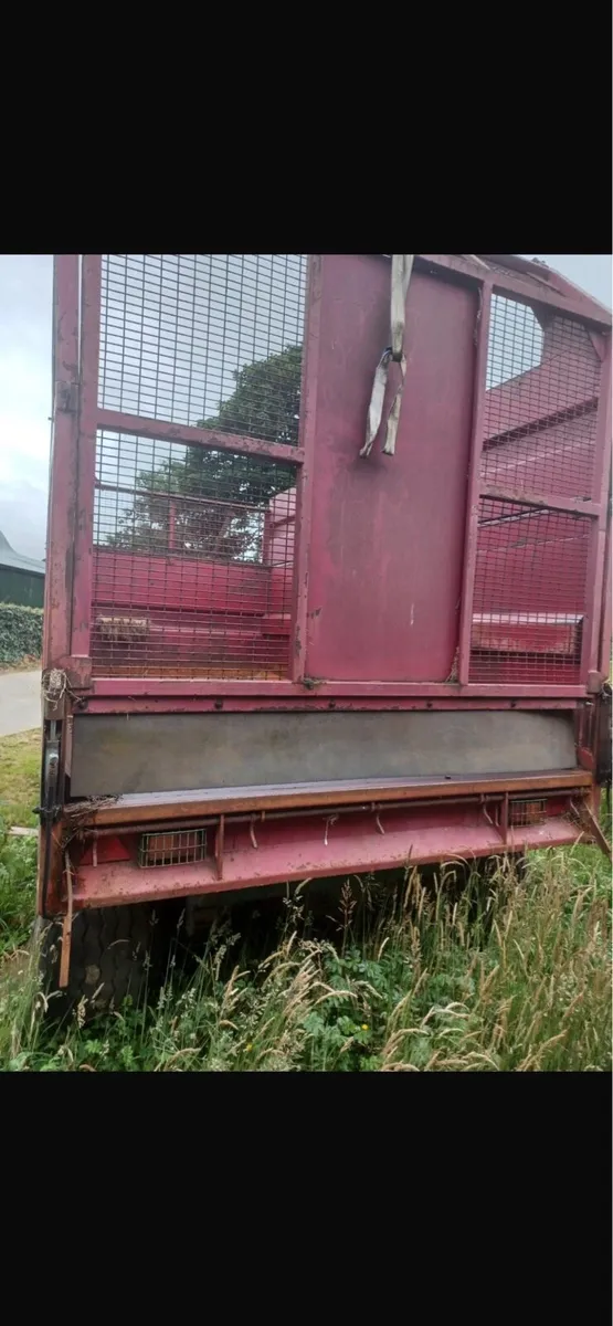 Silage grain trailer - Image 2