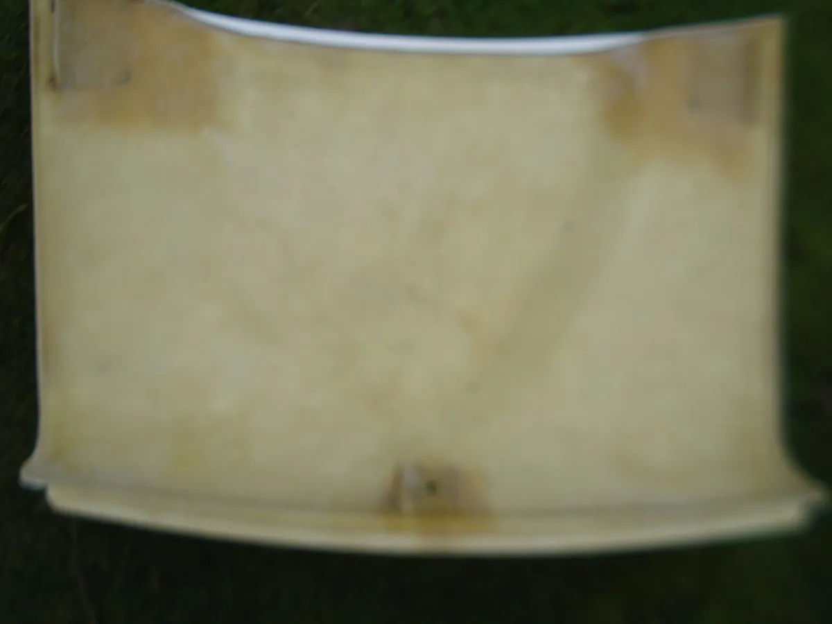 CLASSIC MINI 1959-2000 FIBREGLASS BULGE BONNET. - Image 3