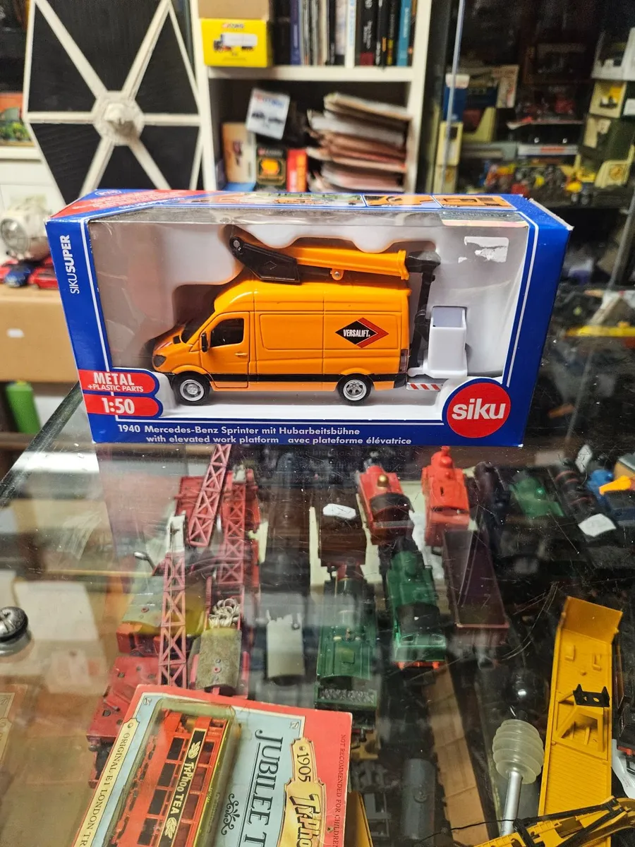 Corgi Siku Mercedes Sprinter with Platform - Image 1