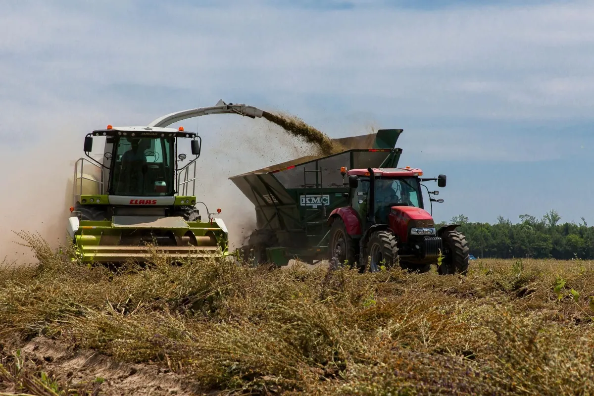 Tractor Air Conditioning Repair & Regas - Image 1