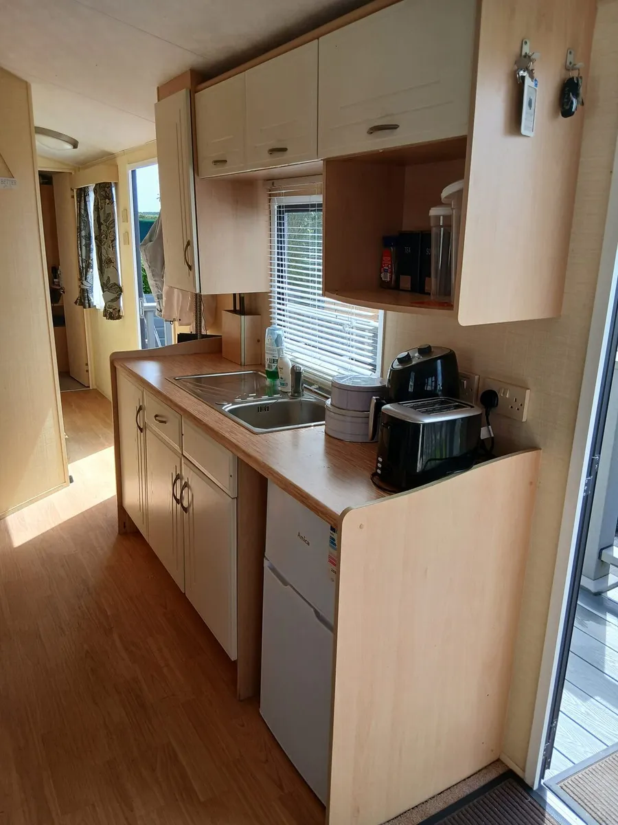 Mobile Home - Image 2