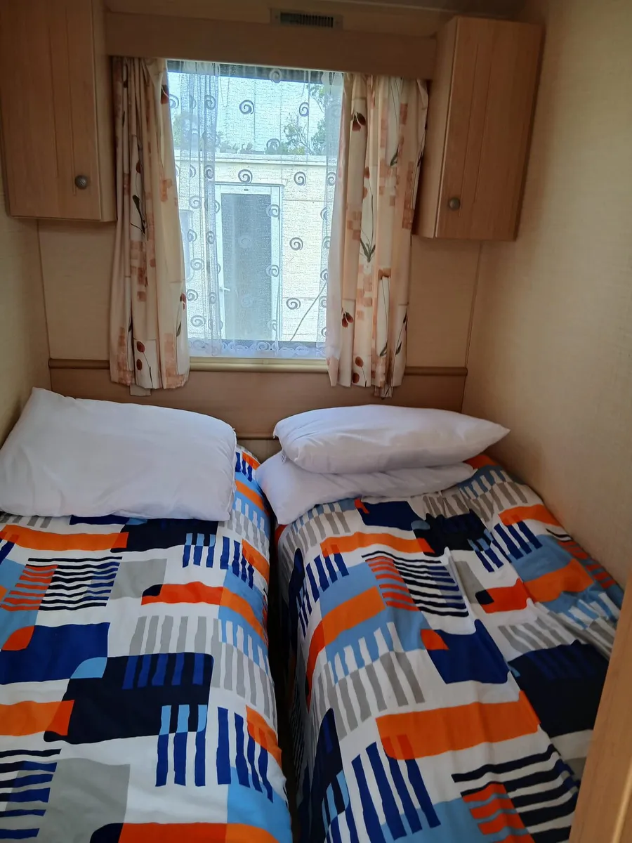 Mobile Home - Image 4