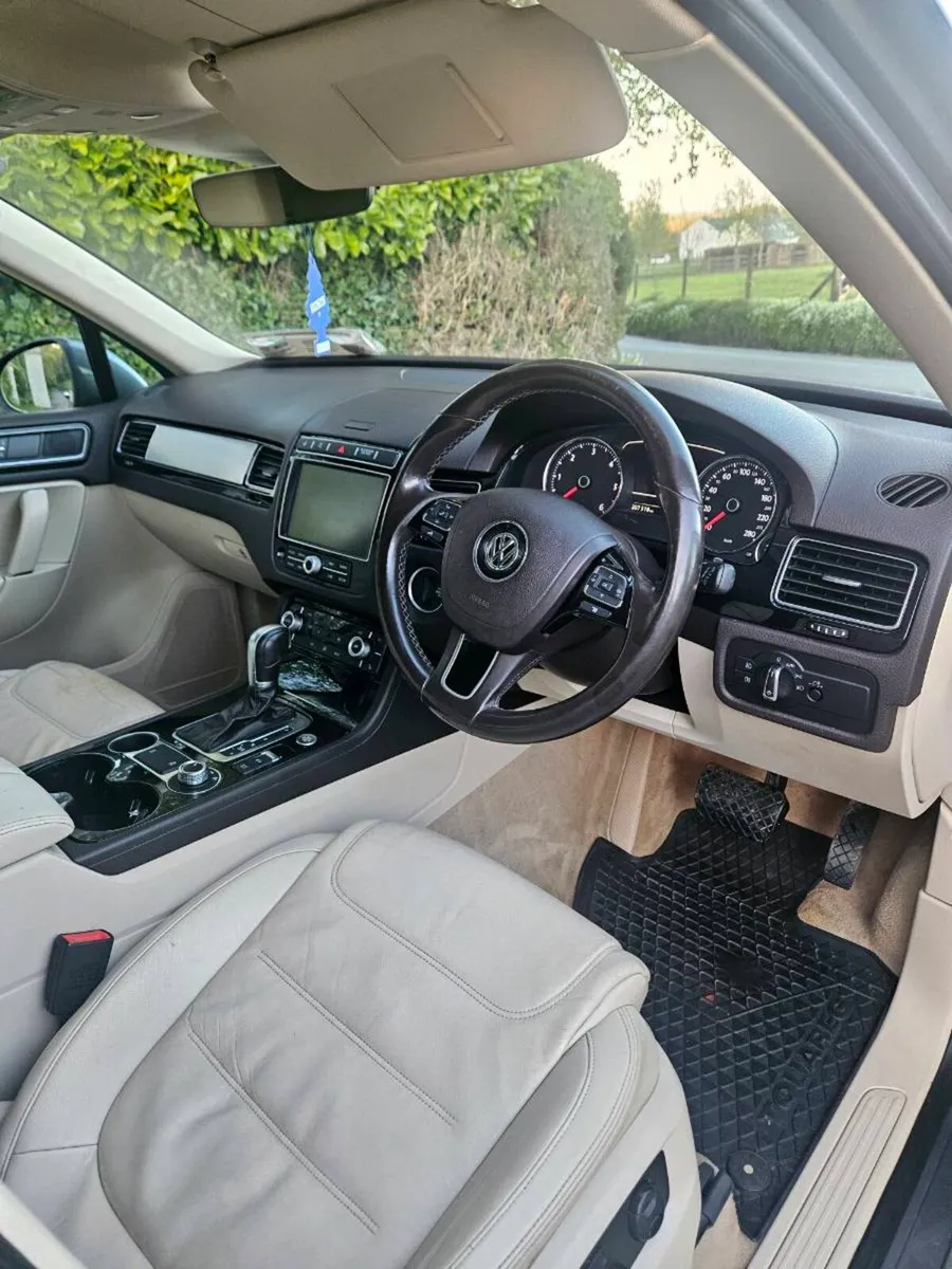 Volkswagen Touareg 3.0 Litre V6 - Image 3