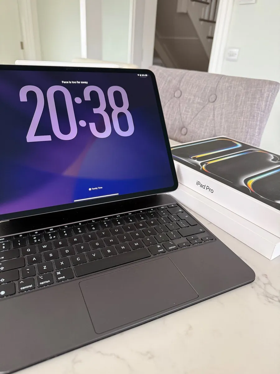 iPad Pro 13inch M4 256gb - Image 1