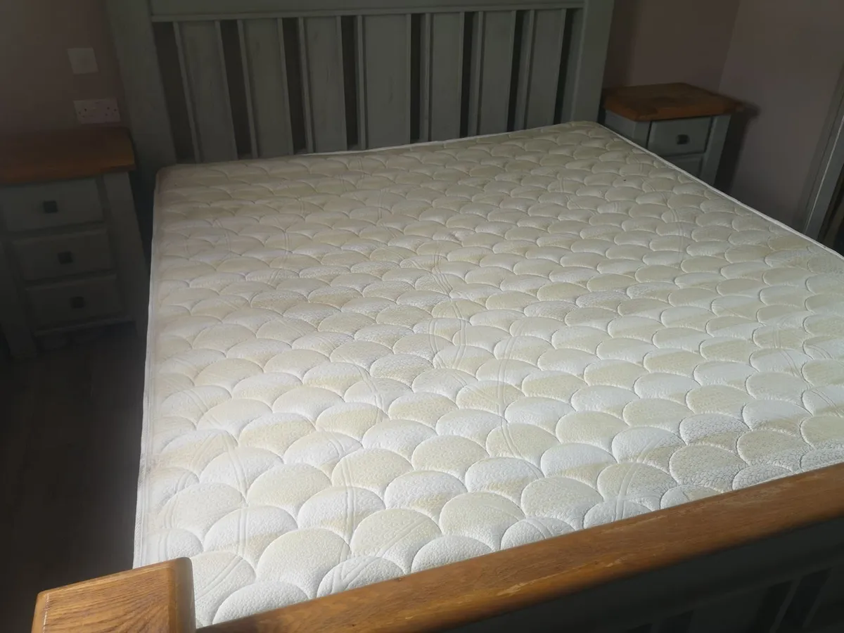 Super King Bed, 2 lockers, chest of drawers - Image 1