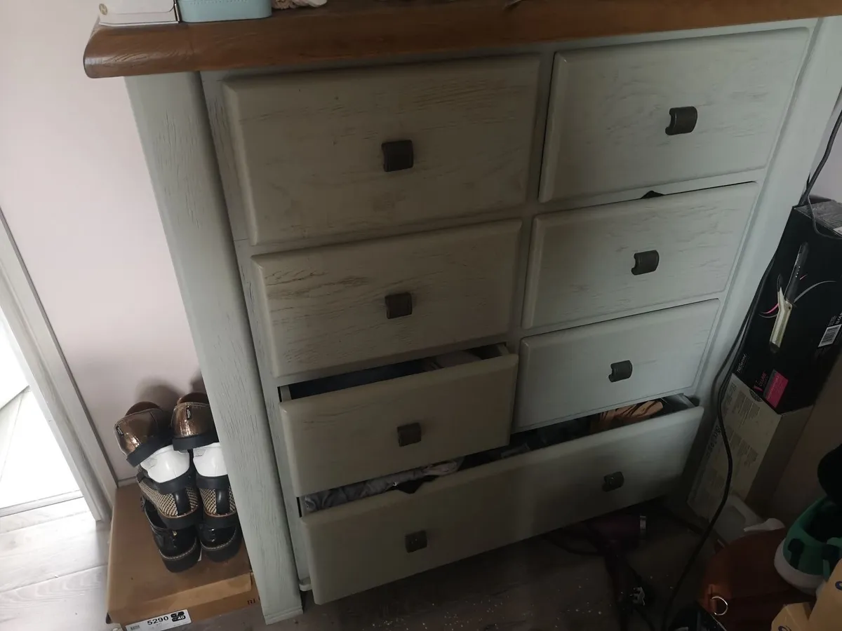 Super King Bed, 2 lockers, chest of drawers - Image 4