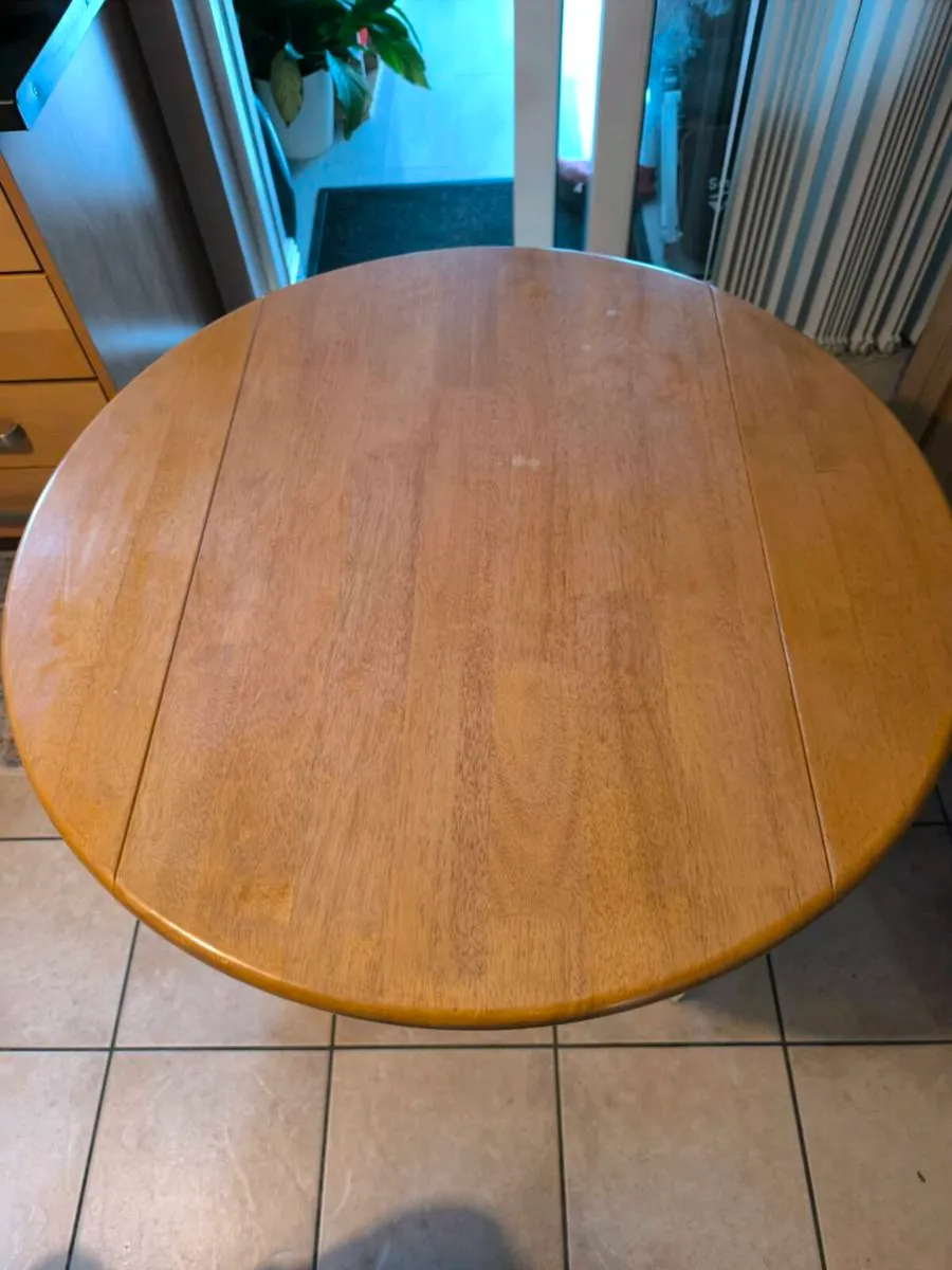 Kitchen table - Image 2