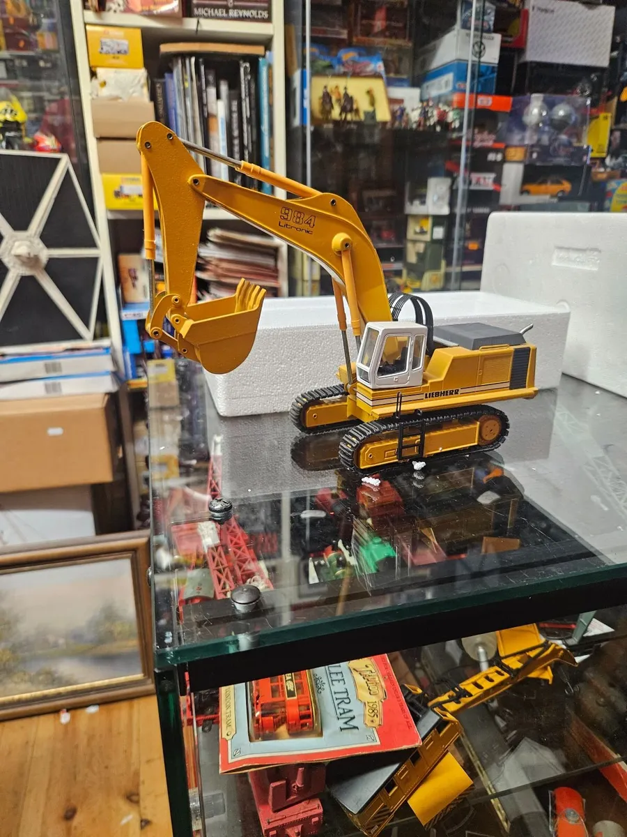 Corgi Conrad Liebherr Excavator - Image 1