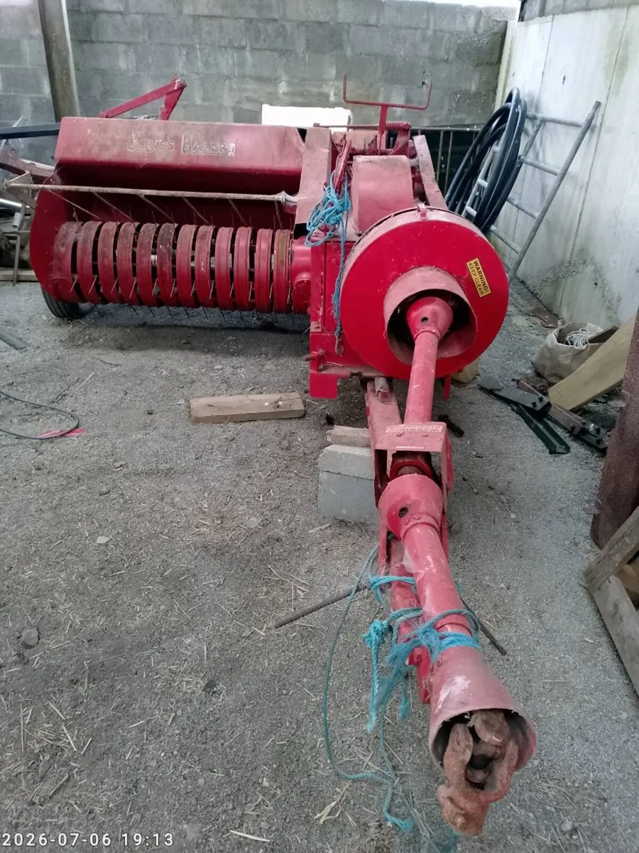Square baler muck spreader mower lely 300 - Image 1