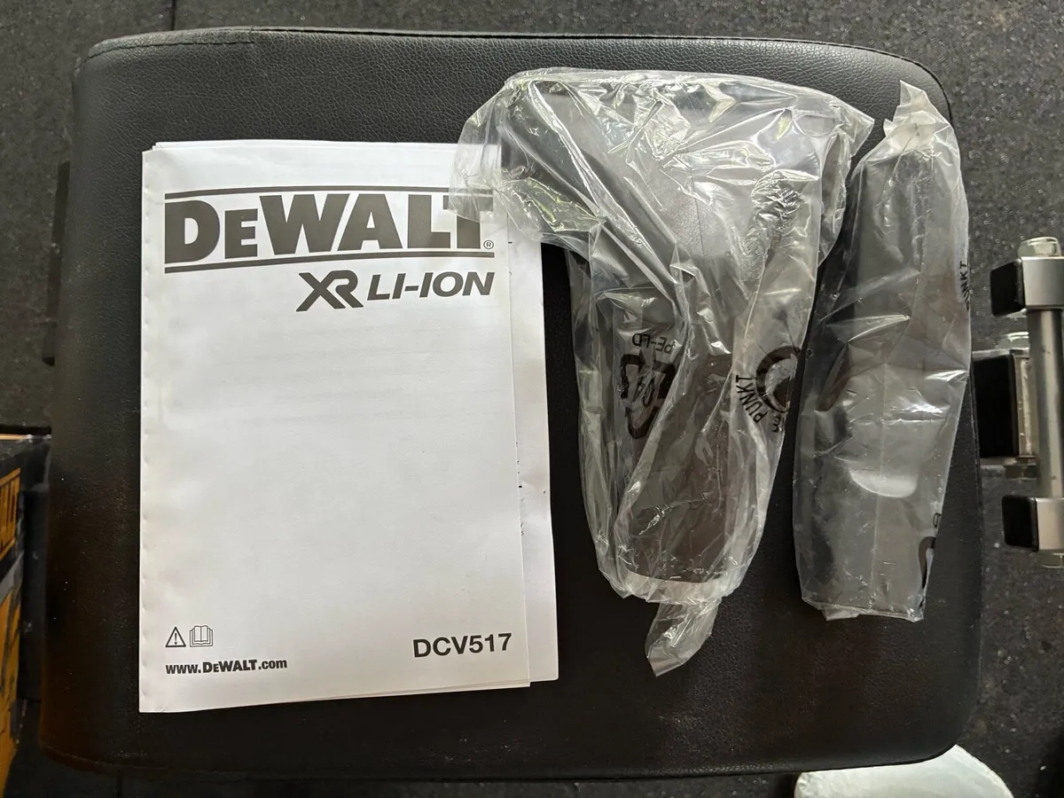 Dewalt vacuum DCV517 - Image 3