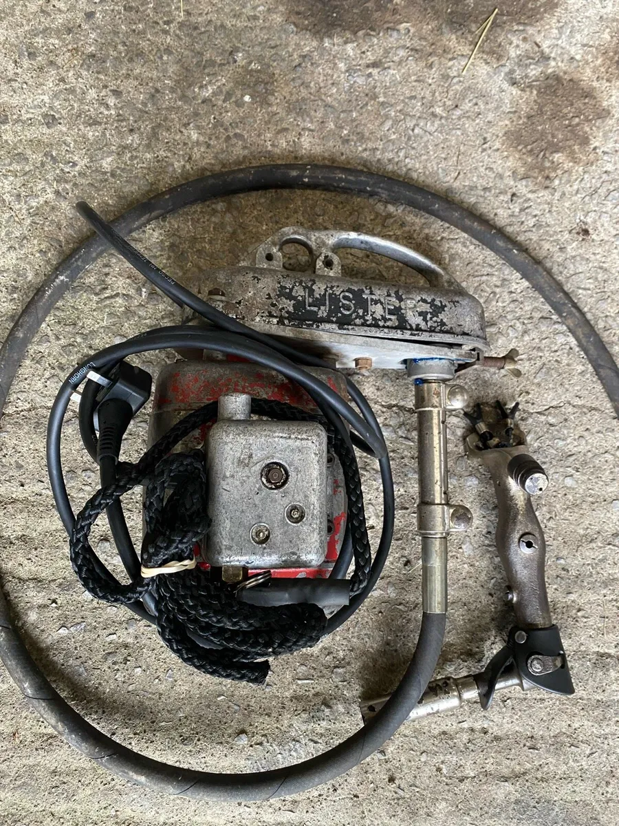 Sheep shearing equipment - Image 2