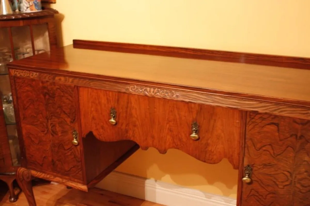 Walnut Dining Room Suite - Image 3
