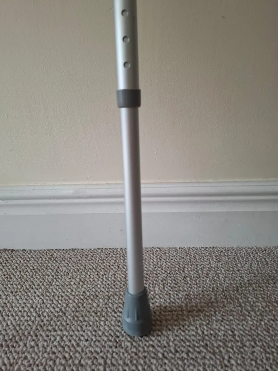 Pair of Adjustable Crutches – Excellent Condition - Image 2