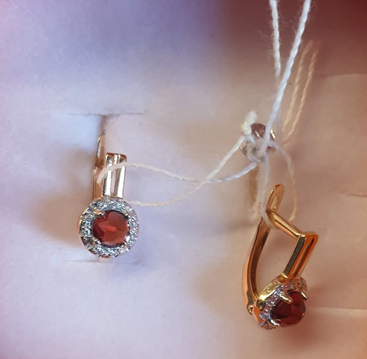 Gold earrings - Image 3