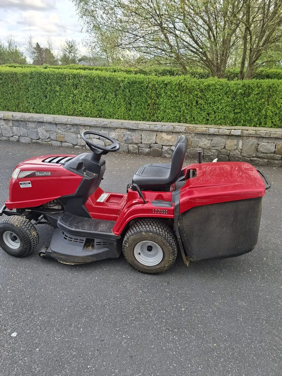Mountfield 1538H Ride On Mower - Image 1