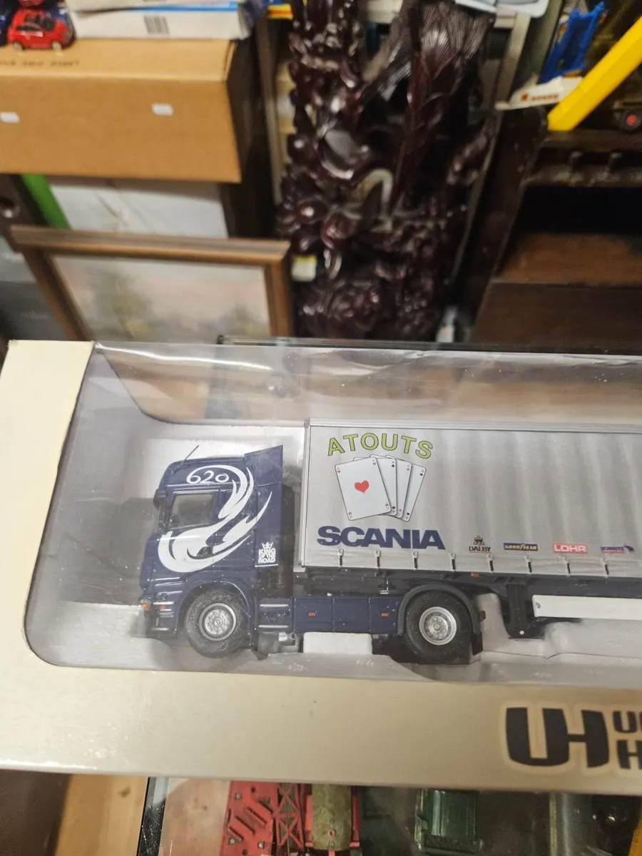 Corgi Scania Tractor Unit and Trailer - Image 2