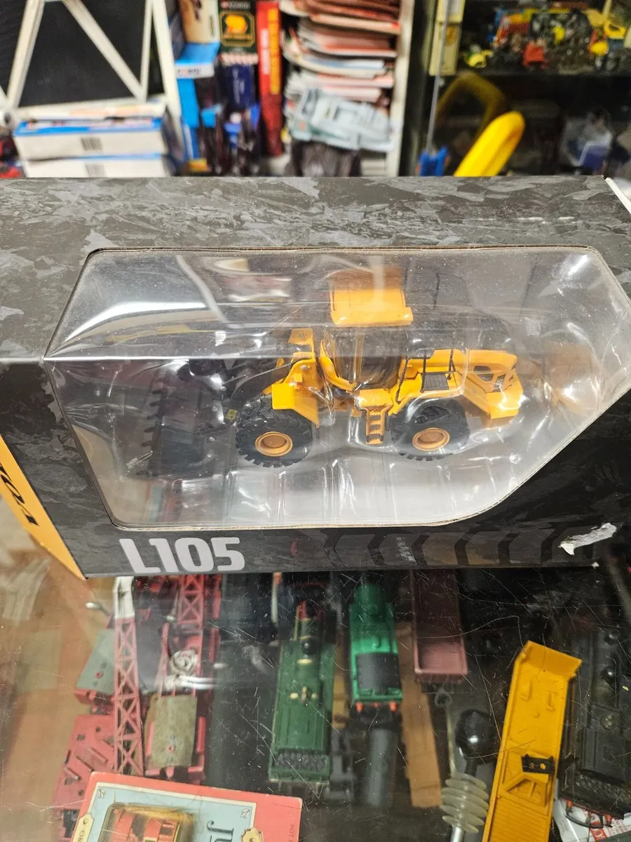 Corgi Motorart Volvo Loader 1.50 - Image 4