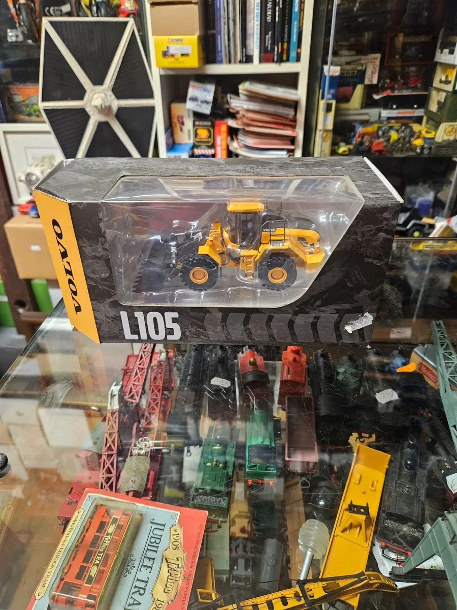 Corgi Motorart Volvo Loader 1.50 - Image 1