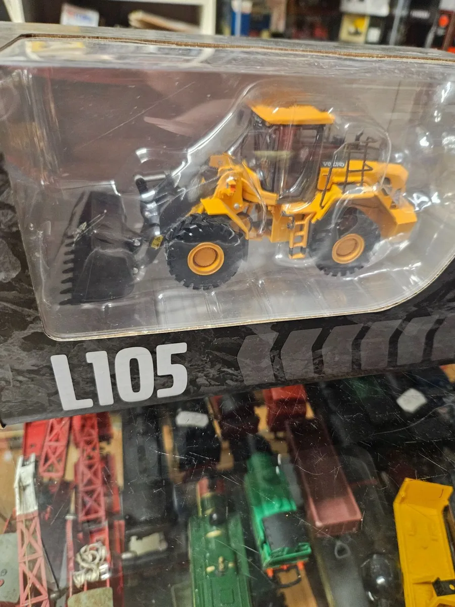 Corgi Motorart Volvo Loader 1.50 - Image 3