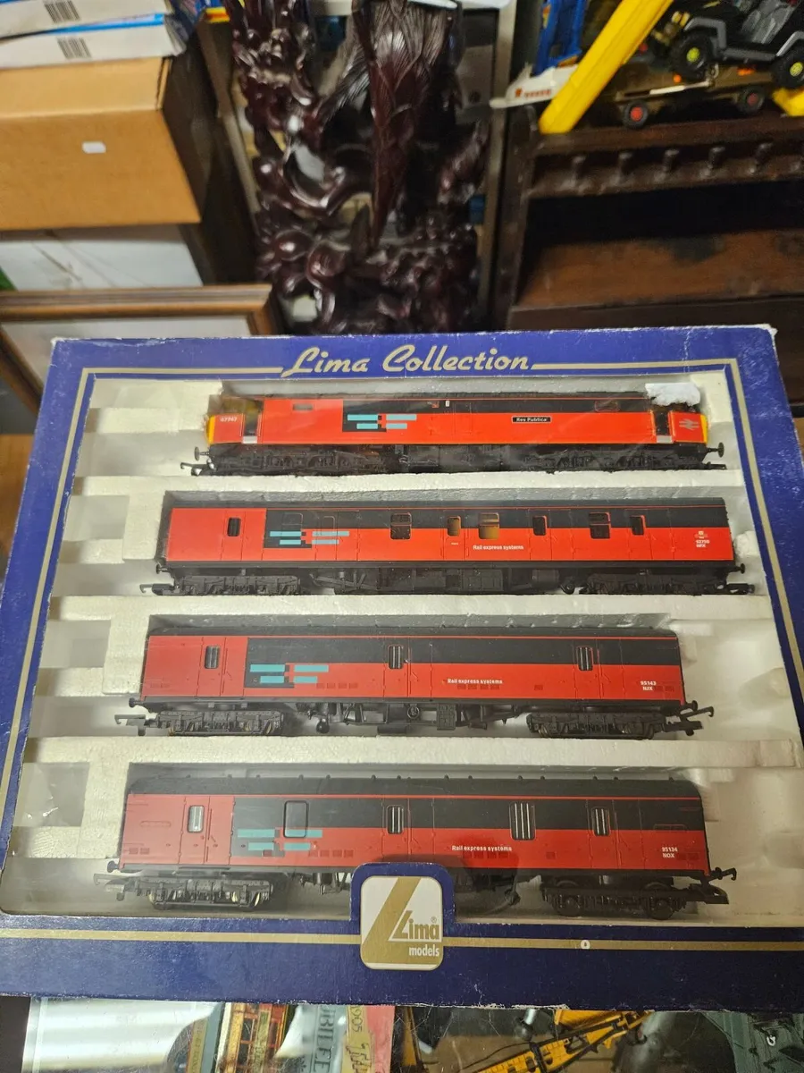 Hornby Lima OO Gauge Royal Mail Train - Image 3