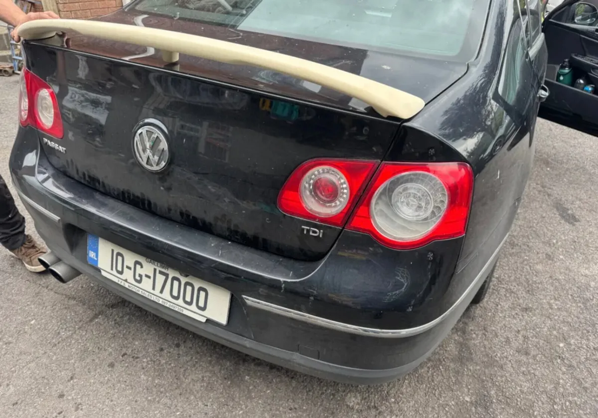 Vw Passat boot spoilers 3 leg