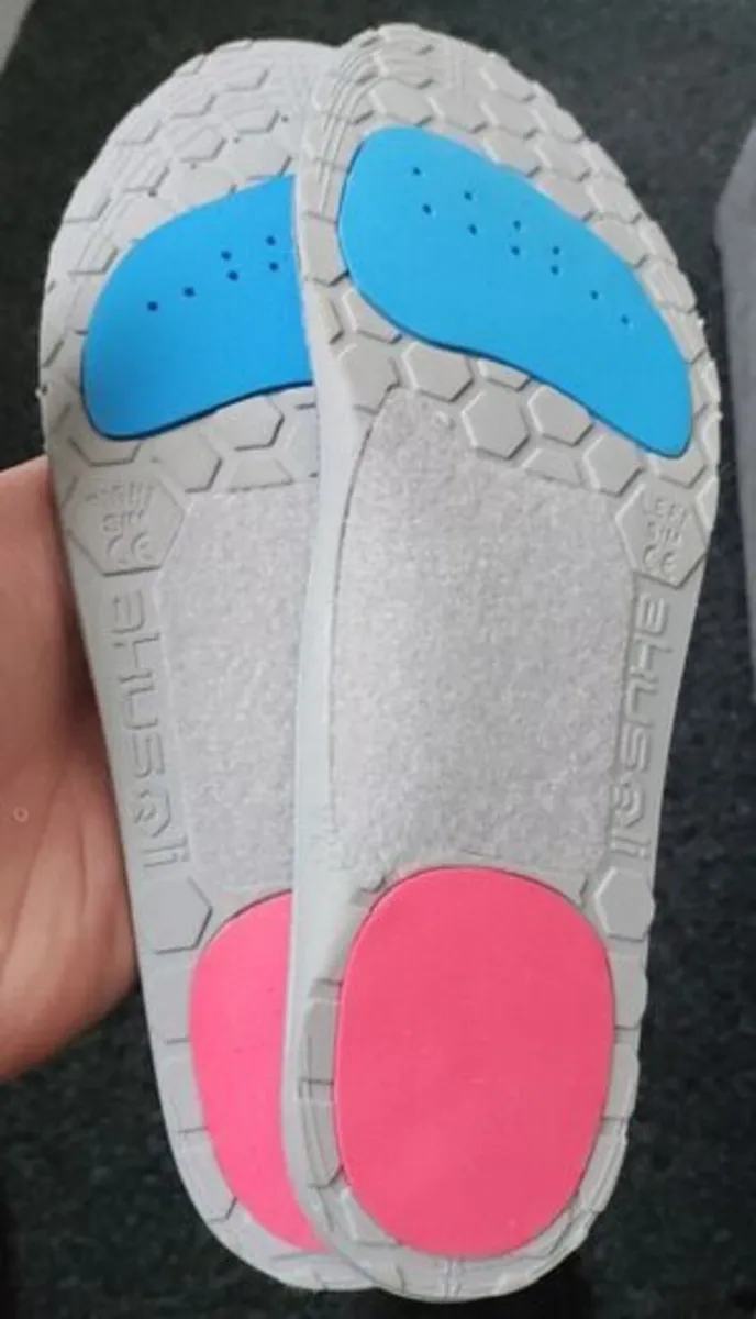 Japanese magnetic therapy power in soles - Image 2