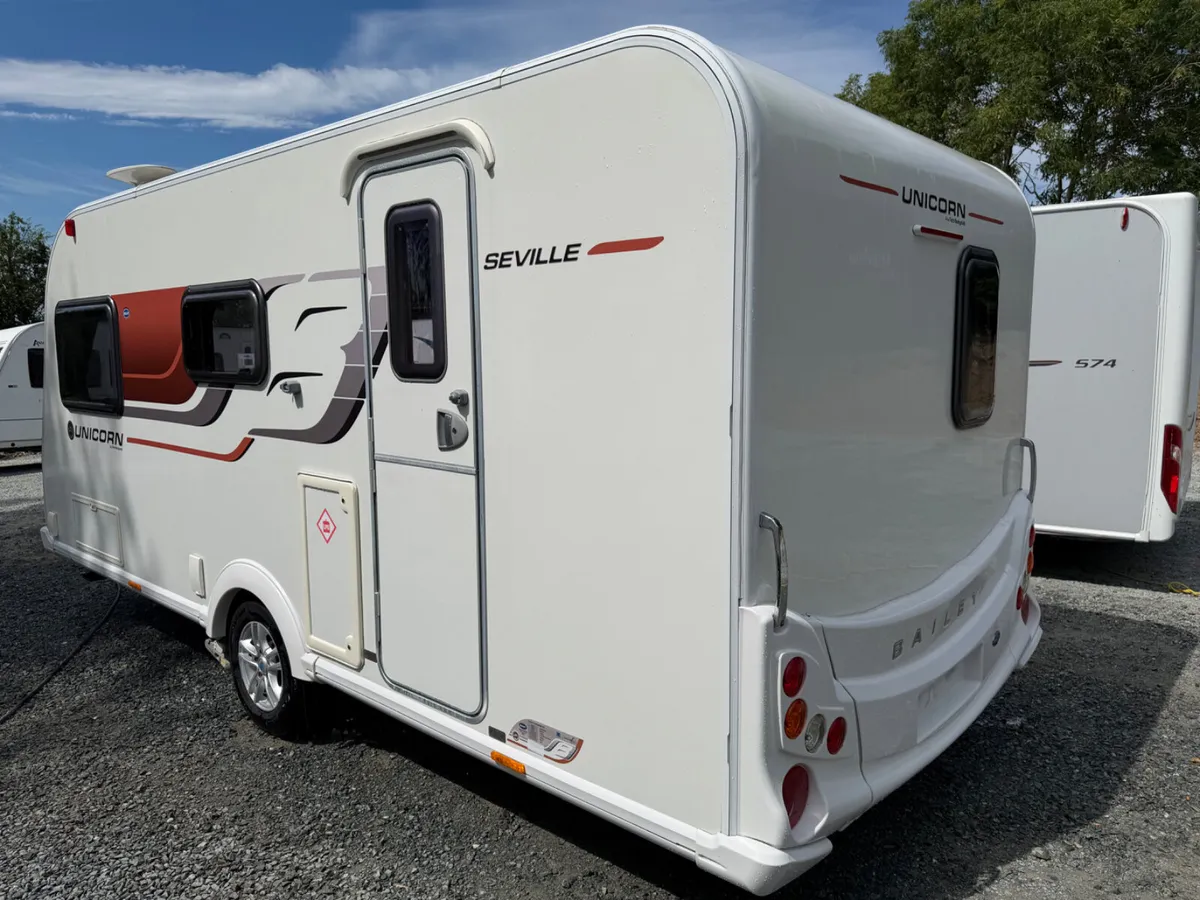 Bailey Unicorn  2/3 Berth Touring Caravan - Image 3