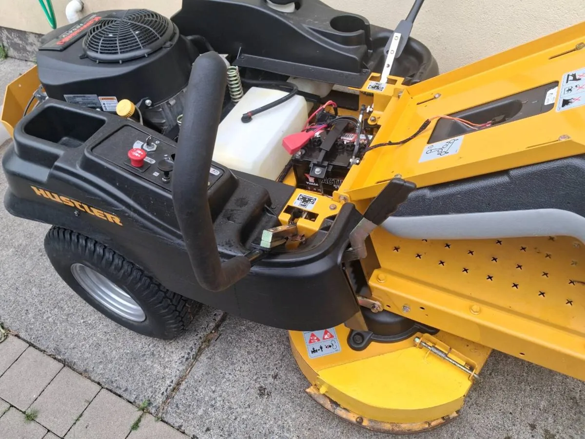 Hustler raptor zeroturn - Image 4