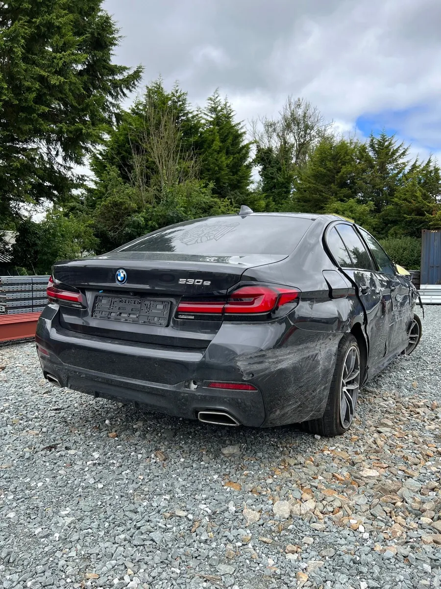 Breaking bmw 530e a90 M sport g30 2022 hybrid - Image 3