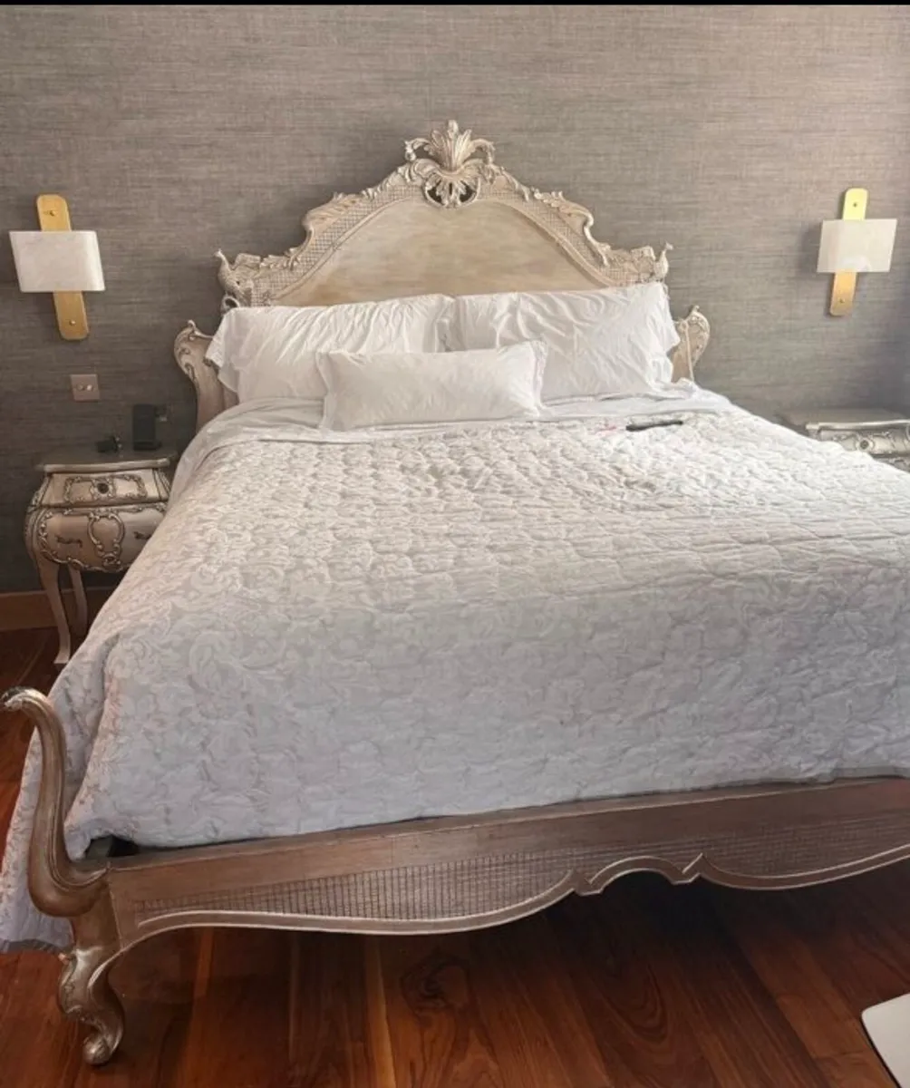 Primary suite master bedroom bargain buys - Image 2