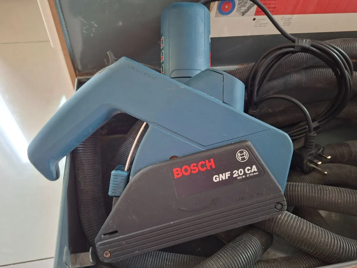 Bosch GNF 20 CA Wall Chaser 240v - Image 1