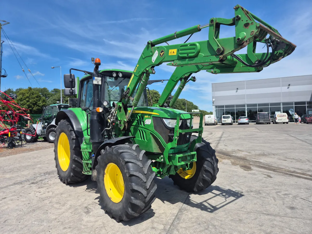 John Deere 6120M 2019 - Image 1