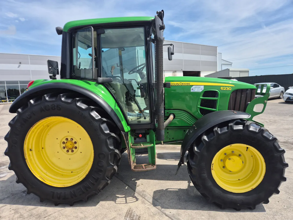 John Deere 6230 2011 - Image 3
