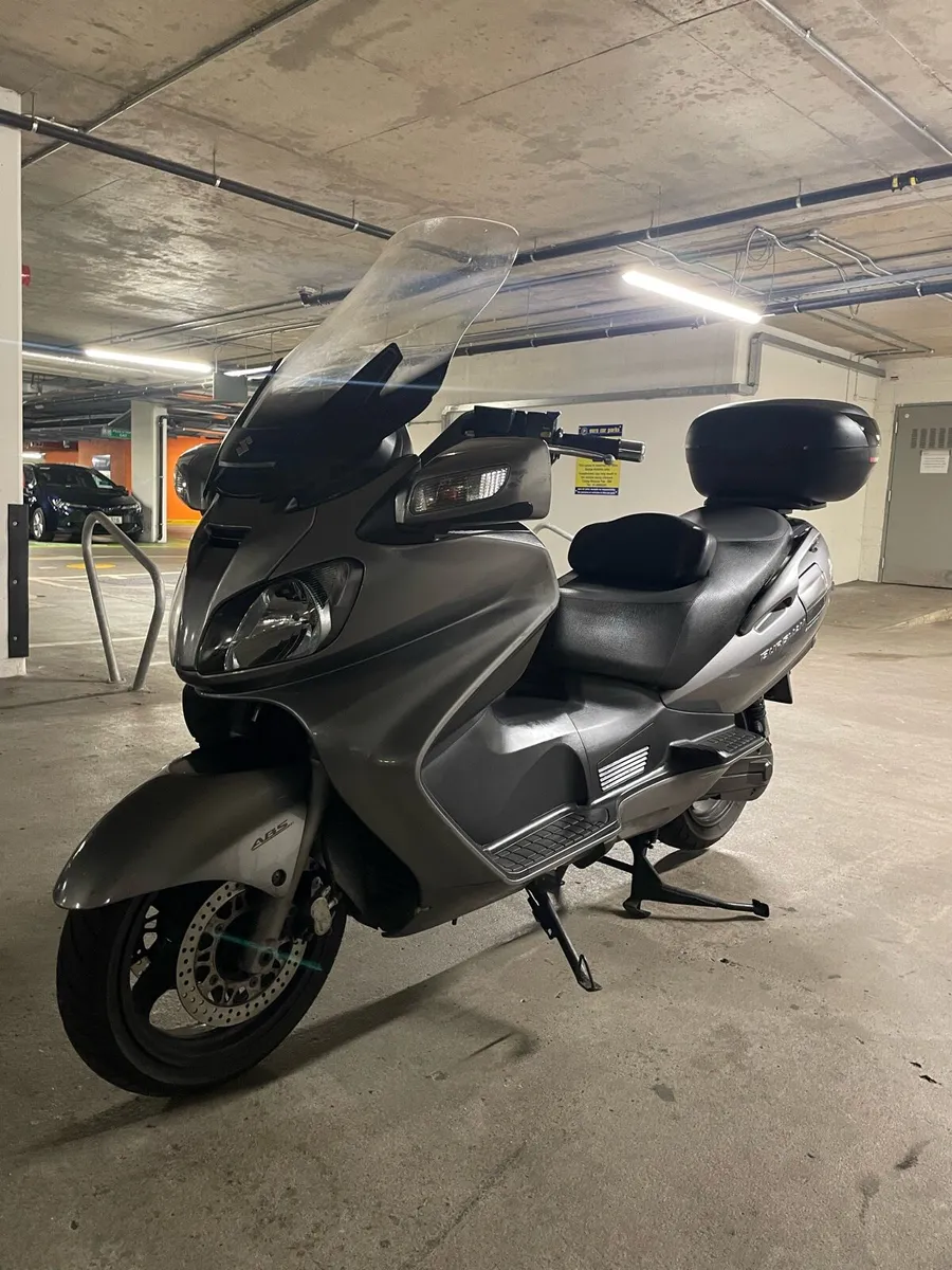 Suzuki burgman 650 executive - Image 4