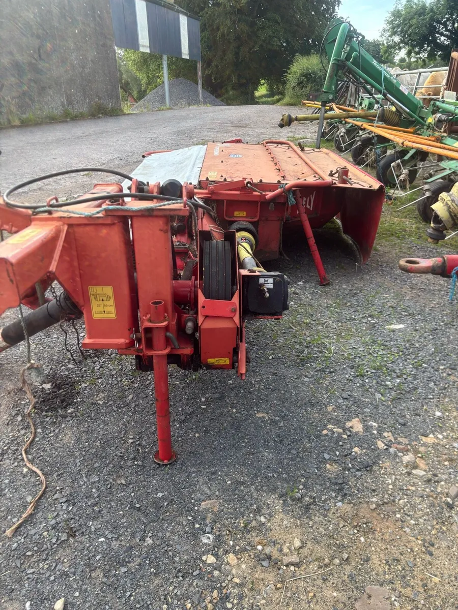 Lely 240 8ft mower conditioner - Image 3