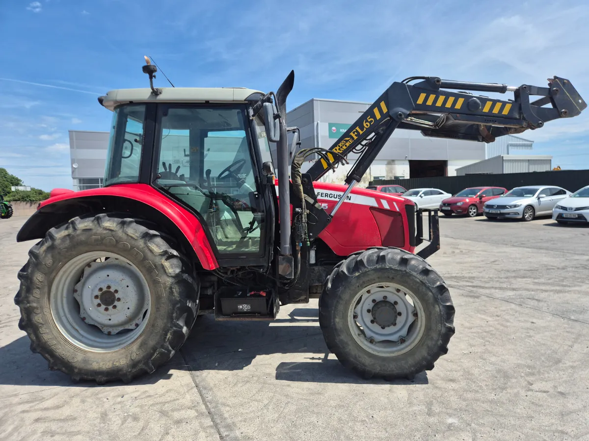 Massey Ferguson 5455 2009 - Image 3