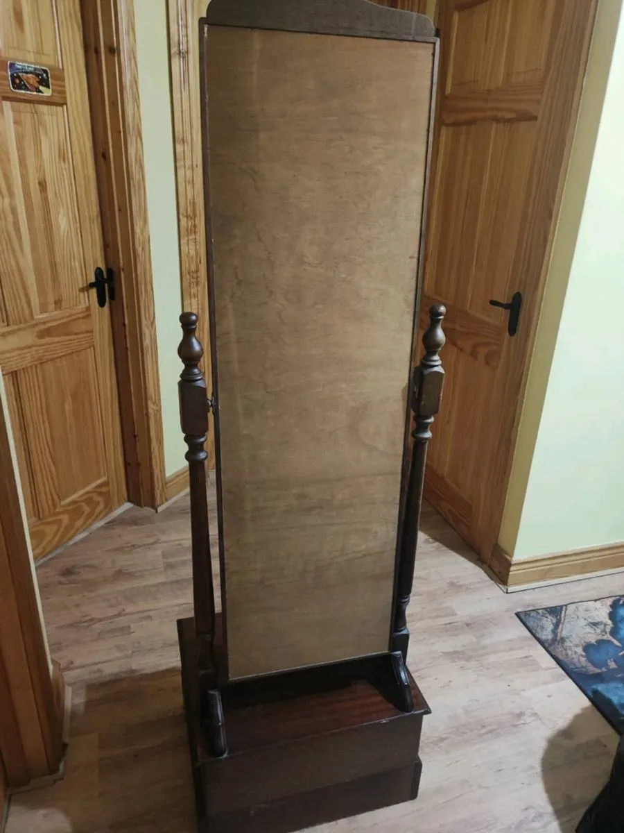 MIRROR (FULL SIZE/MAHOGANY) WITH DRAWER . - Image 2